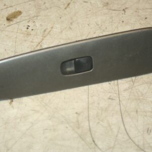 2004 LEXUS IS200. WINDOW SWITCH