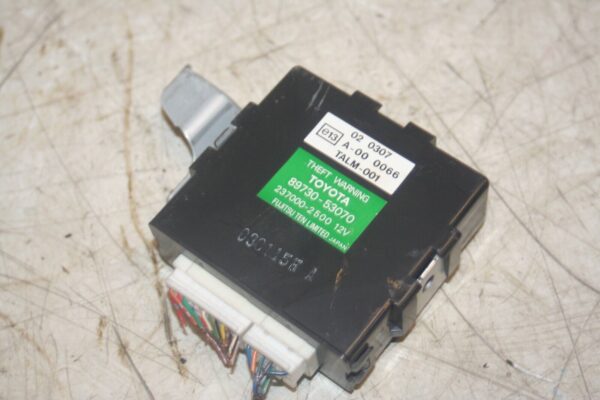 2004 LEXUS IS200. 89730-53070 ECU THEFT ALARM - Image 3