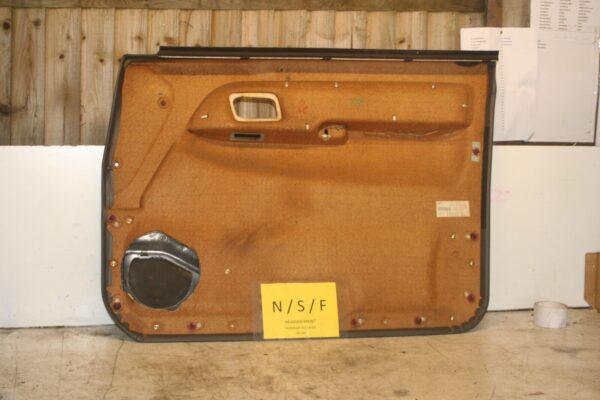 1994 MITSUBISHI PAJERO SHOGUN. PASSENGER SIDE FRONT DOOR CARD - Image 3