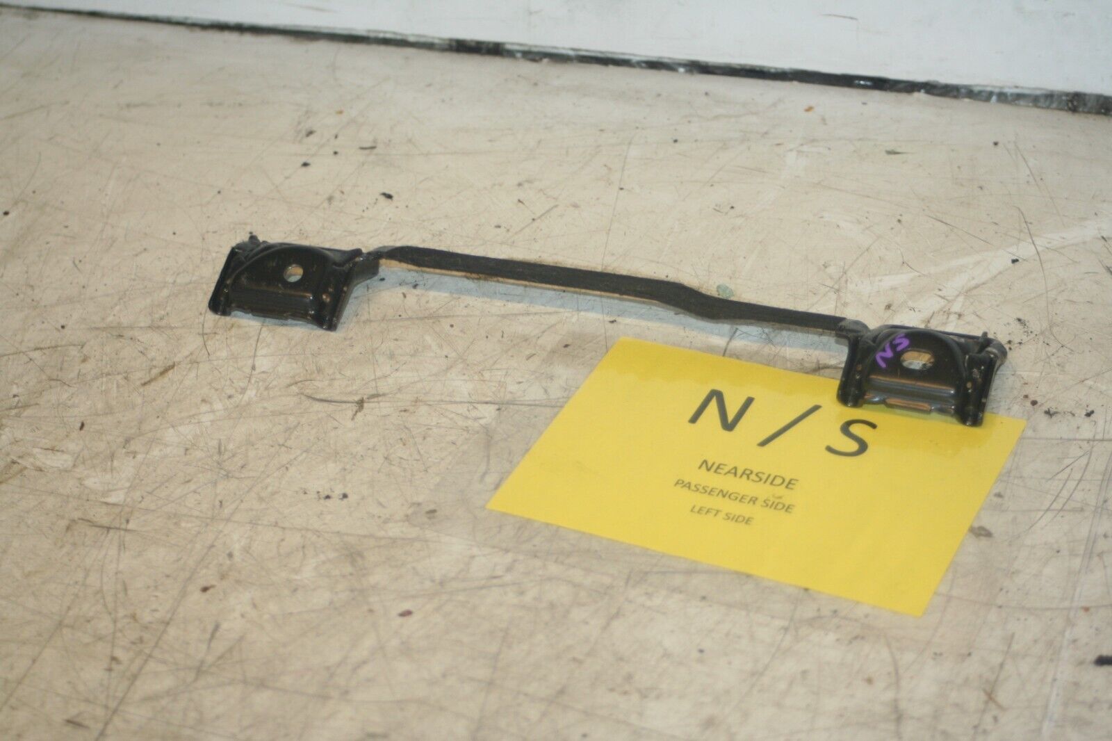 2004 LEXUS IS200. ISO FOR SEAT BELT PASSENGER SIDE