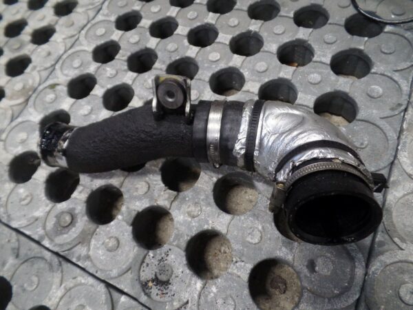 2010 HYUNDAI SANTA FE 2.2 DIESEL AUTOMATIC. BOOST PIPE.