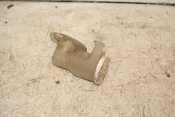 1994 MITSUBISHI PAJERO SHOGUN. SCREEN WASH WASHER FILL UP PIPE - Image 2
