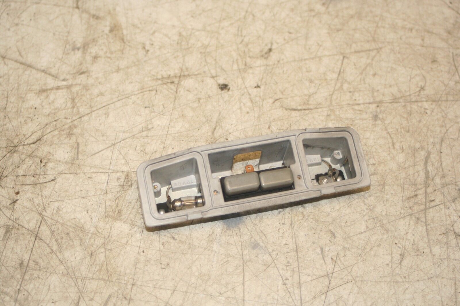 1994 MITSUBISHI PAJERO SHOGUN. INTERIOR LIGHT