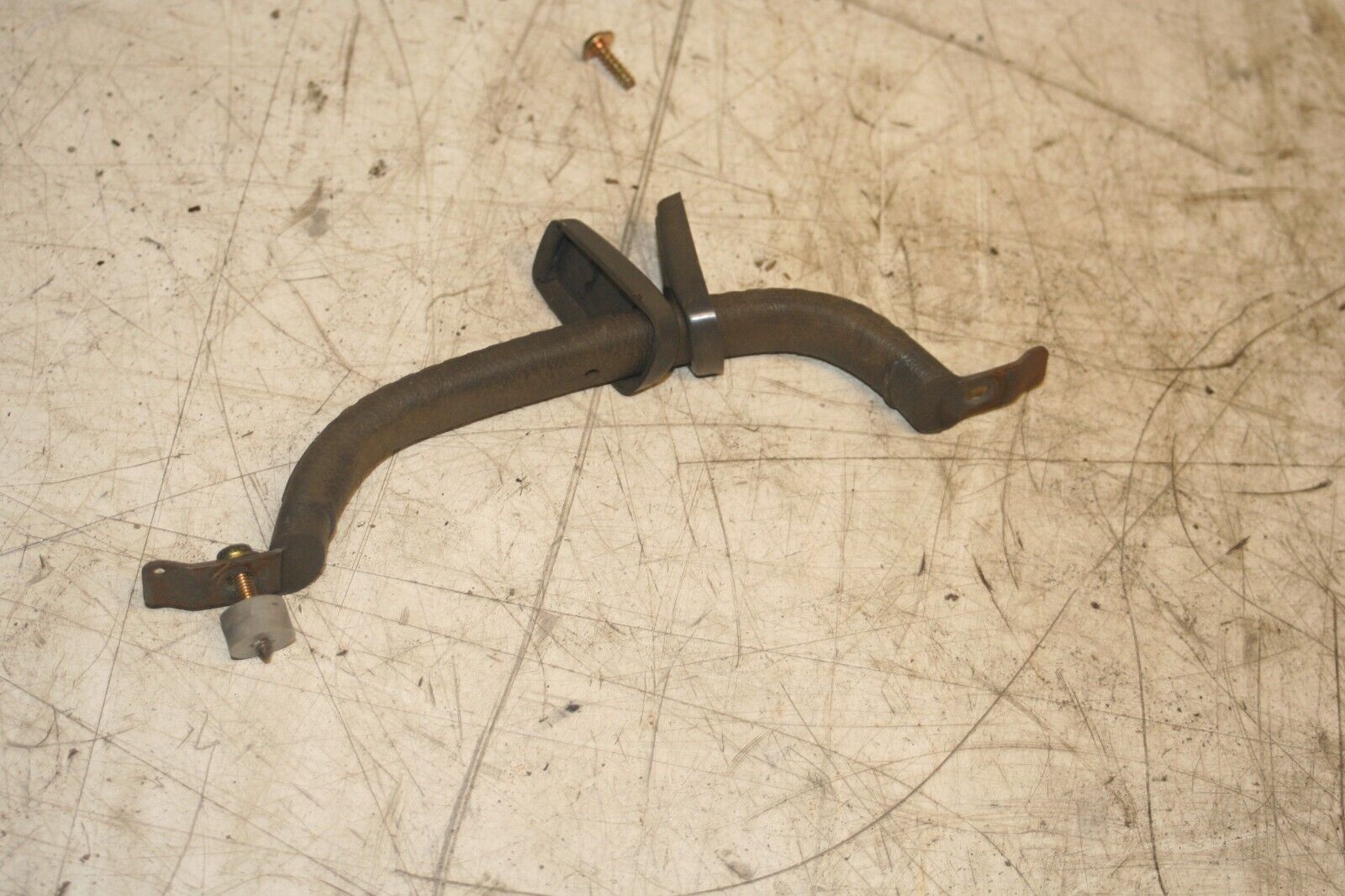 1994 MITSUBISHI PAJERO SHOGUN. GRAB HANDLE