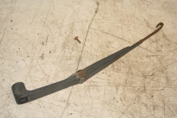 1994 MITSUBISHI PAJERO SHOGUN. WIPER ARM