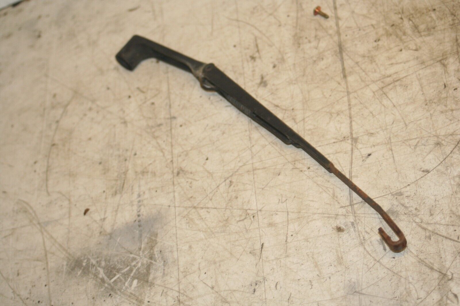 1994 MITSUBISHI PAJERO SHOGUN. WIPER ARM - Image 2