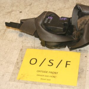 1994 MITSUBISHI PAJERO SHOGUN. DRIVER SIDE FRONT SEAT BELT