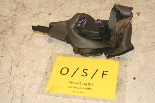 1994 MITSUBISHI PAJERO SHOGUN. DRIVER SIDE FRONT SEAT BELT