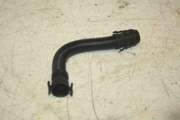 (95) 2010 BMW 1 SERIES E82. BREATHER PIPE - Image 2