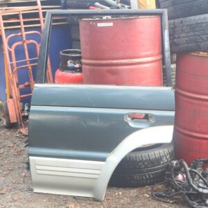1994 MITSUBISHI PAJERO SHOGUN. PASSENGER SIDE REAR DOOR SHELL BARE