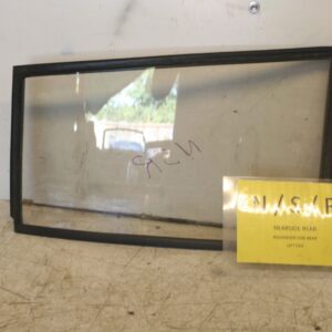 1994 MITSUBISHI PAJERO SHOGUN. PASSENGER SIDE REAR QUARTER GLASS