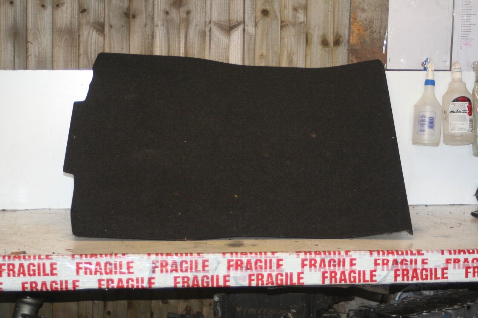 (95) 2010 BMW 1 SERIES E82. BOOT CARPET