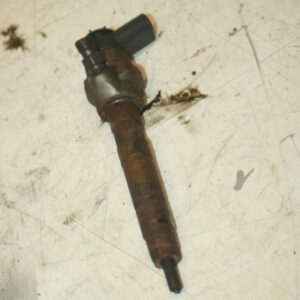 (95) 2010 BMW 1 SERIES E82. FUEL INJECTOR DIESEL N47D20
