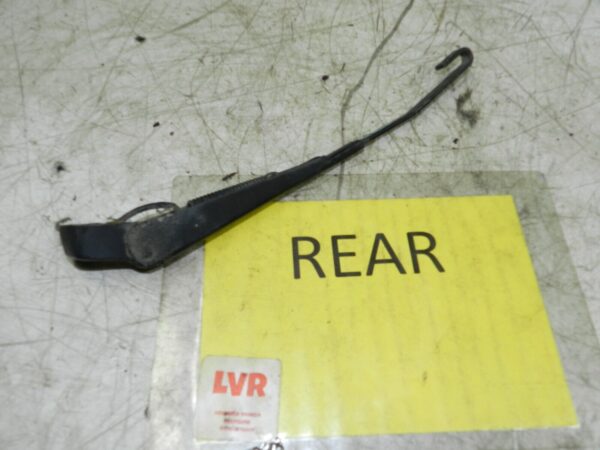 1990 VOLVO 700 740. REAR WIPER ARM