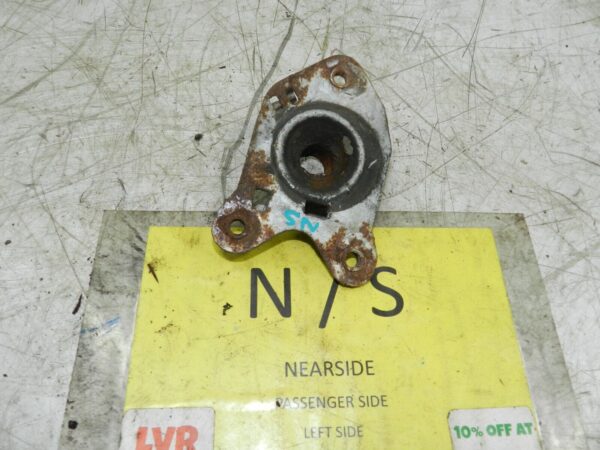 1990 VOLVO 700 740. PASSENGER SIDE BONNET RELEASE LATCH CATCH LOCK - Image 2