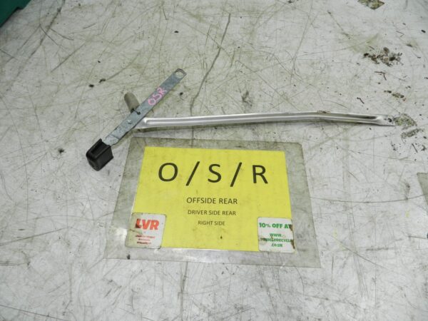 1990 VOLVO 700 740. DRIVER SIDE REAR DOOR HANDLE LEVER