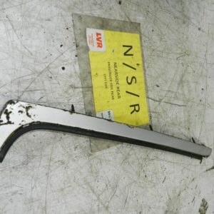 1990 VOLVO 700 740. PASSENGER SIDE REAR WINDOW TRIM SILVER
