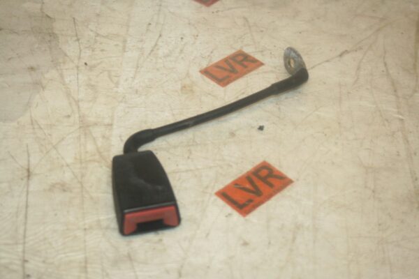 1989 MERCEDES 300E W124. SEAT BELT BUCKLE CLIP