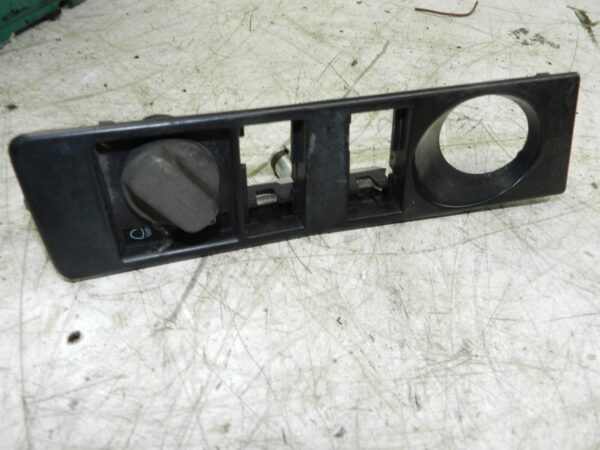 1990 VOLVO 700 740. HEAD LIGHT SWITCH AND PANEL