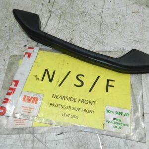 1990 VOLVO 700 740. PASSENGER SIDE FRONT GRAB HANDLE