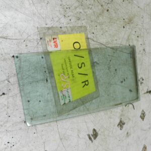 1990 VOLVO 700 740. DRIVER SIDE REAR QUARTER WINDOW GLASS