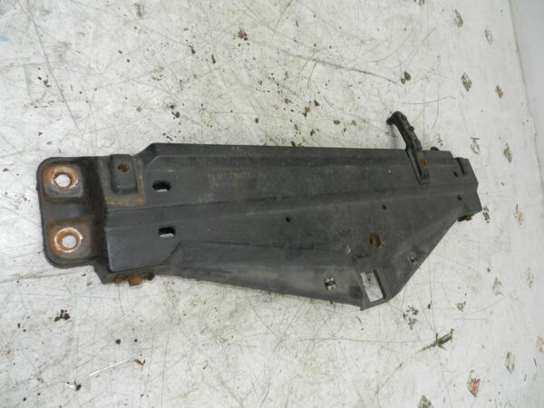 1990 VOLVO 700 740. SLAM PANEL FRAME