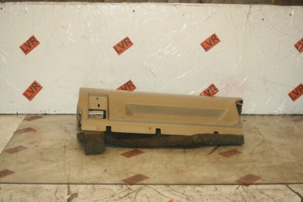 1989 MERCEDES 300E W124. PASSENGER SIDE LOWER DASHBOARD TRIM