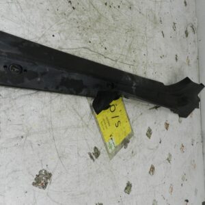 1990 VOLVO 700 740. DRIVER SIDE LOWER SILL TRIM