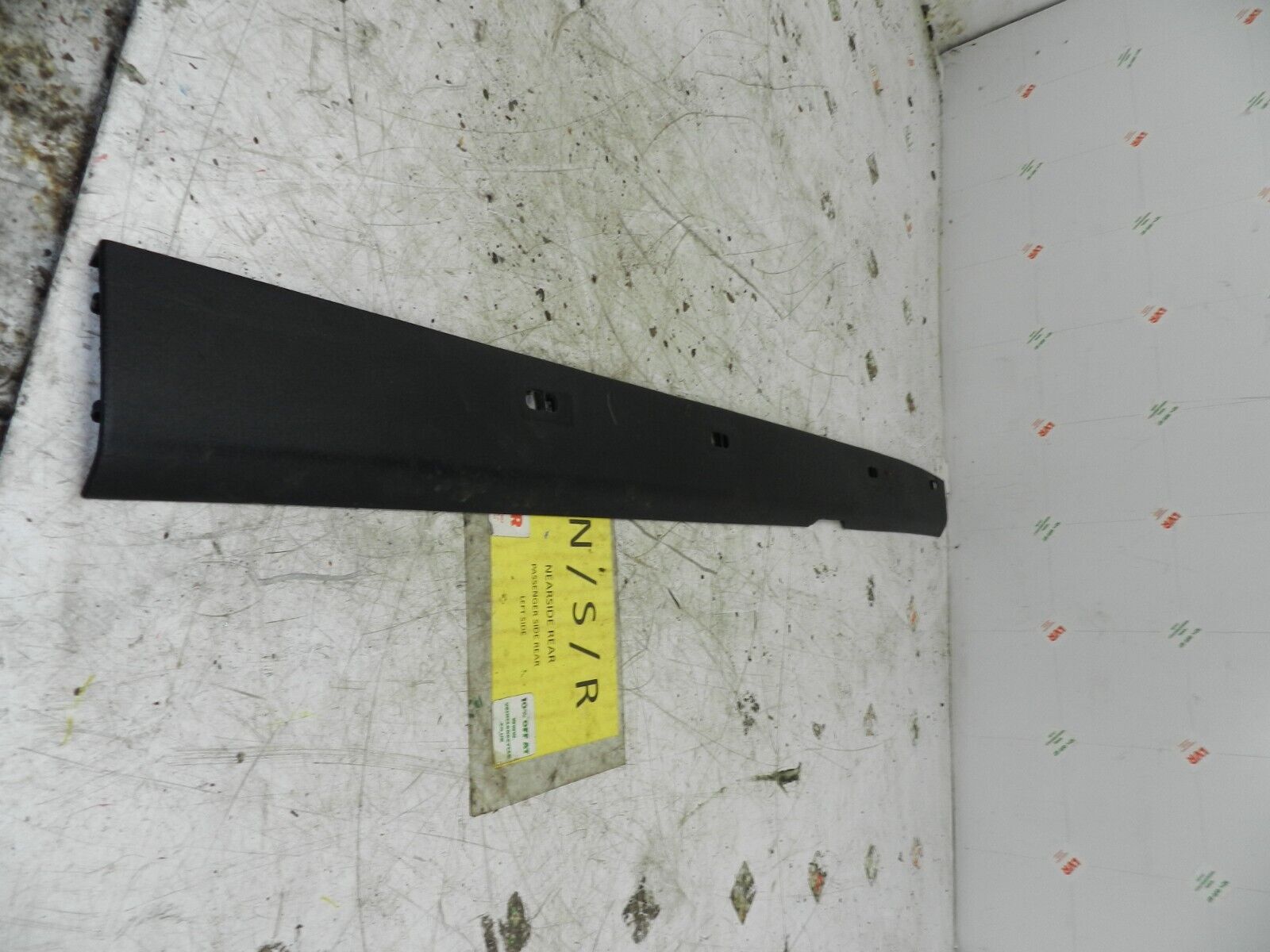 1990 VOLVO 700 740. PASSENGER SIDE UPPER ROOF TRIM