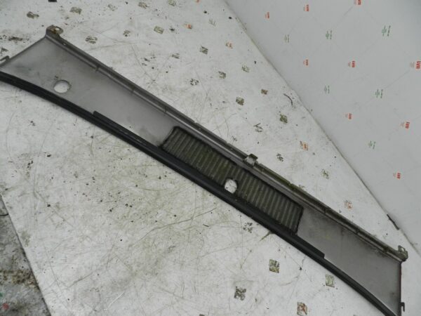 1990 VOLVO 700 740. SCUTTLE PANEL IN SILVER - Image 2