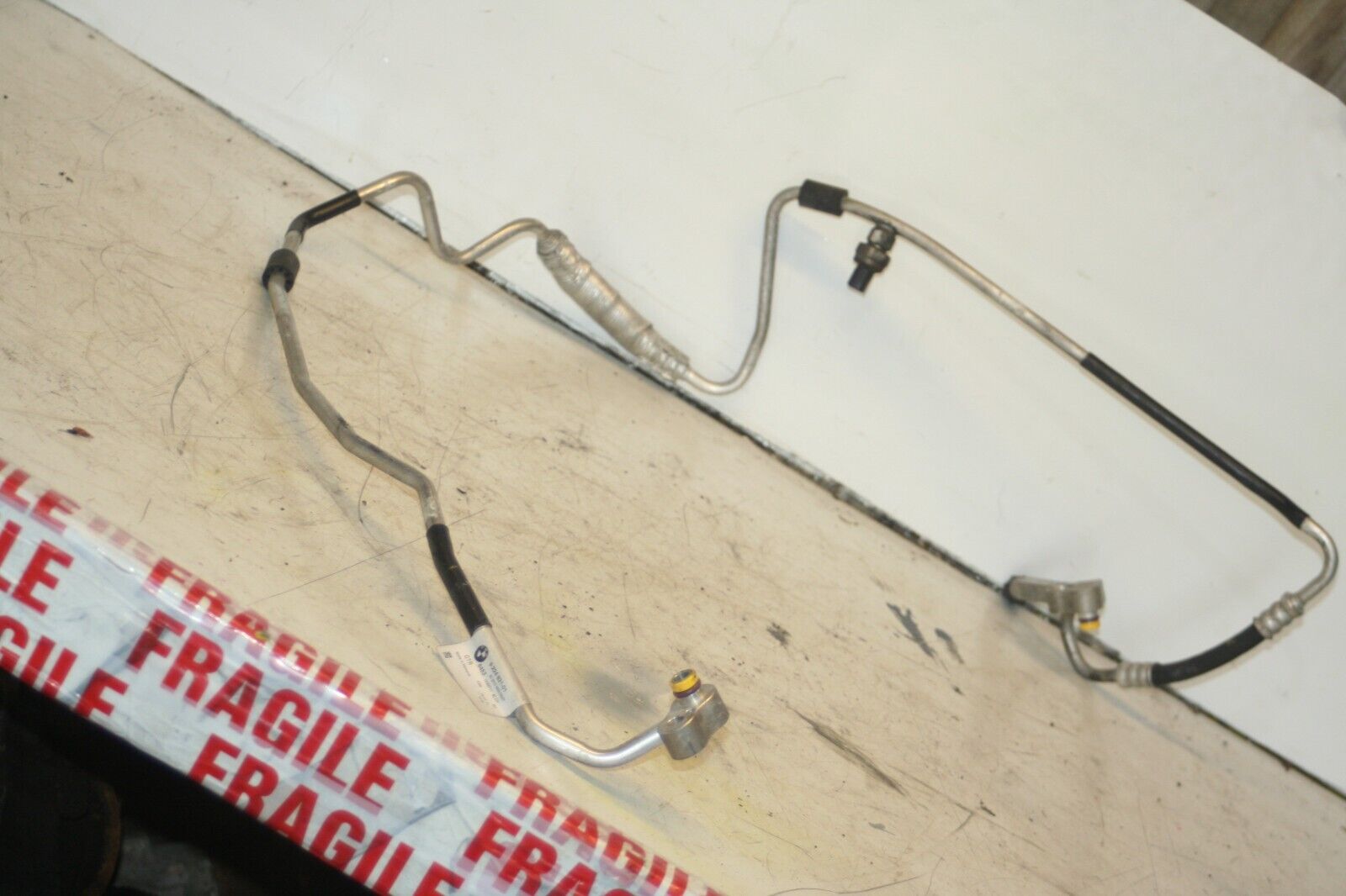 (95) 2010 BMW 1 SERIES E82. AIR CON PIPE - Image 2