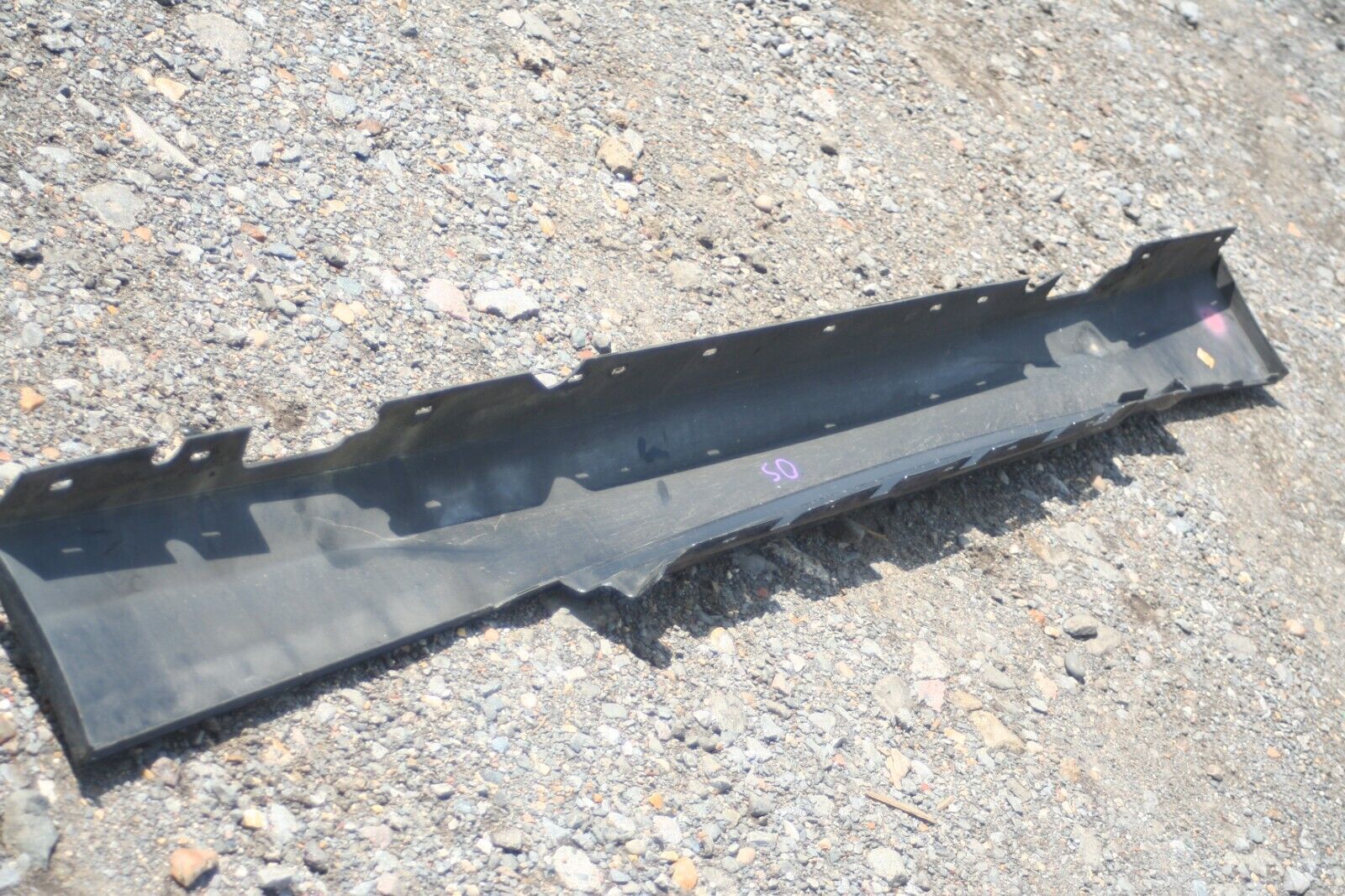 (95) 2010 BMW 1 SERIES E82. DRIVER SIDE SKIRT BLACK - Image 4