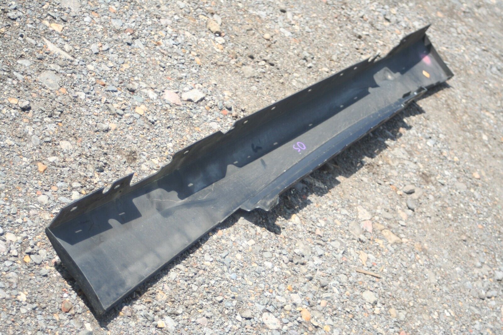 (95) 2010 BMW 1 SERIES E82. DRIVER SIDE SKIRT BLACK - Image 5