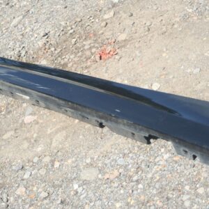 (95) 2010 BMW 1 SERIES E82. PASSENGER SIDE SKIRT BLACK