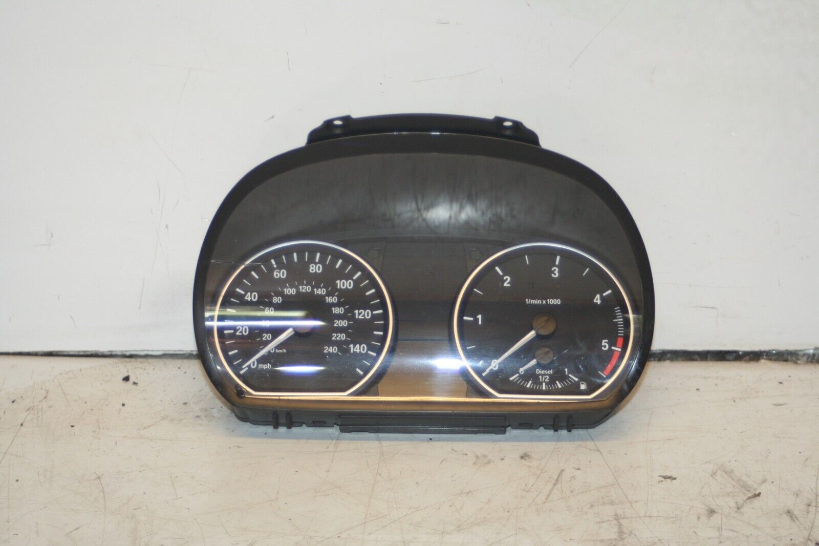 (95) 2010 BMW 1 SERIES E82. SPEEDOMETER SPEEDO INSTRUMENT CLUSTER CLOCKS