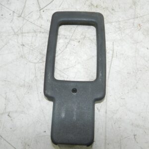 (131) 2002 MERCEDES BENZ E CLASS ESTATE W210. BOOT LID TAILGATE HANDLE SURROUND