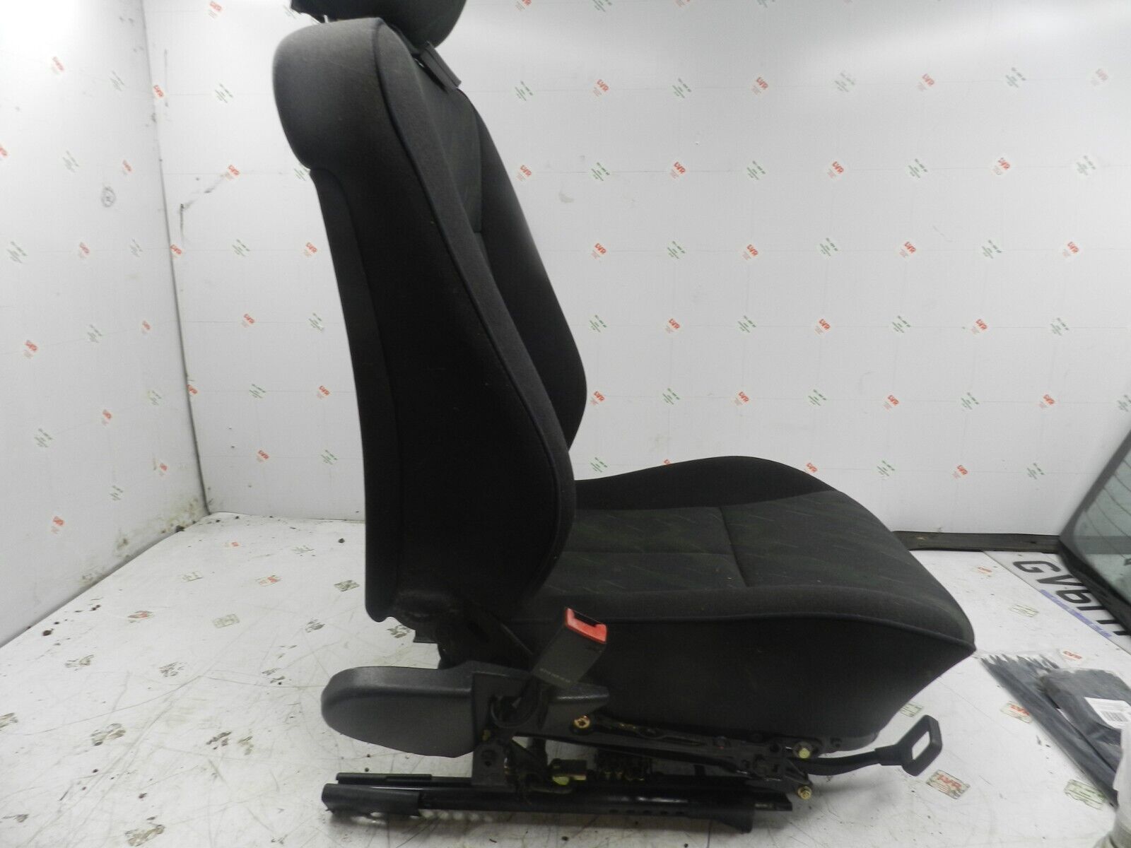 (131) 2002 MERCEDES BENZ E CLASS ESTATE W210. PASSENGER SIDE FRONT SEAT GREEN - Image 5