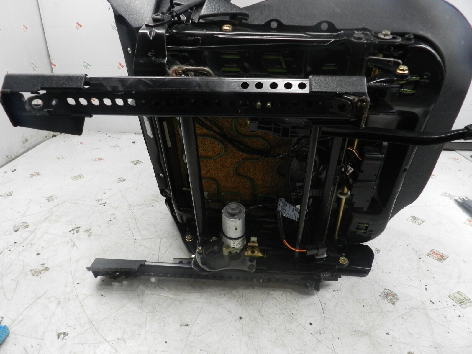 (131) 2002 MERCEDES BENZ E CLASS ESTATE W210. PASSENGER SIDE FRONT SEAT GREEN - Image 7