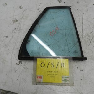 (131) 2002 MERCEDES BENZ E CLASS ESTATE W210. DRIVER REAR QUARTER WINDOW GLASS
