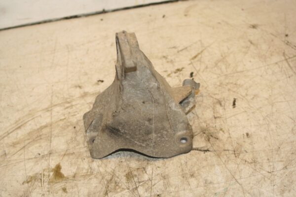 (95B) 2010 BMW 1 SERIES E82. ENGINE MOUNT - Image 2
