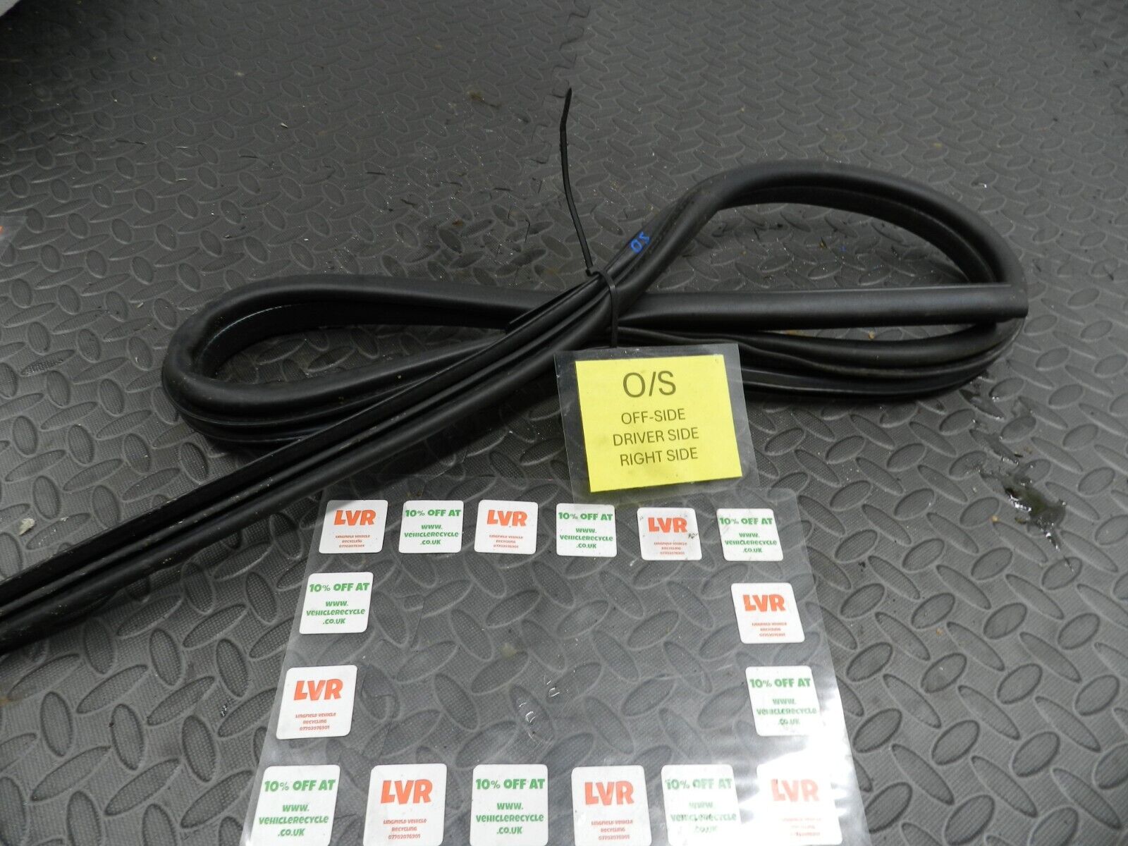 142 NISSAN MICRA K12 CONVERTIBLE C+C. DRIVER SIDE DOOR FRONT RUBBER SEAL