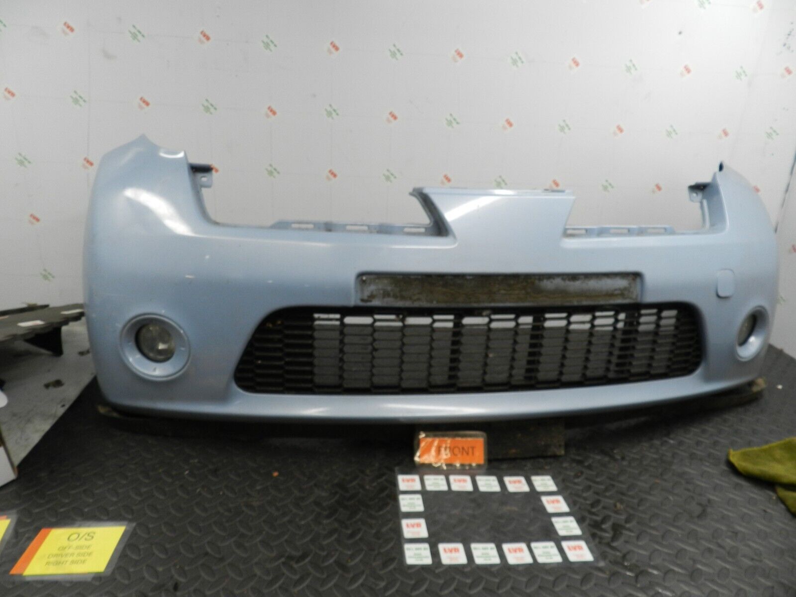 142 NISSAN MICRA K12 CONVERTIBLE C+C. FRONT BUMPER IN BLUE