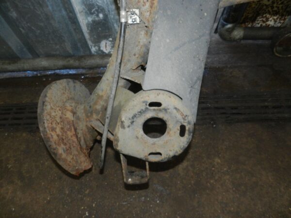 VOLKSWAGEN BEETLE CONVERTIBLE 1.8T REAR AXLE - Image 5