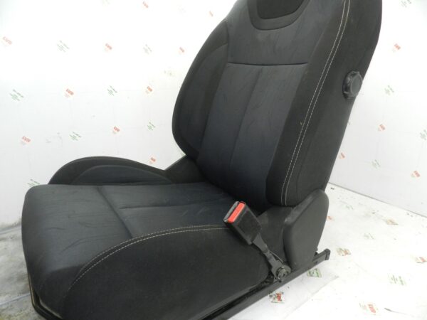 2012 CITROEN C4 VTS MK2 HATCHBACK. DRIVER SIDE FRONT CLOTH SEAT - Image 3