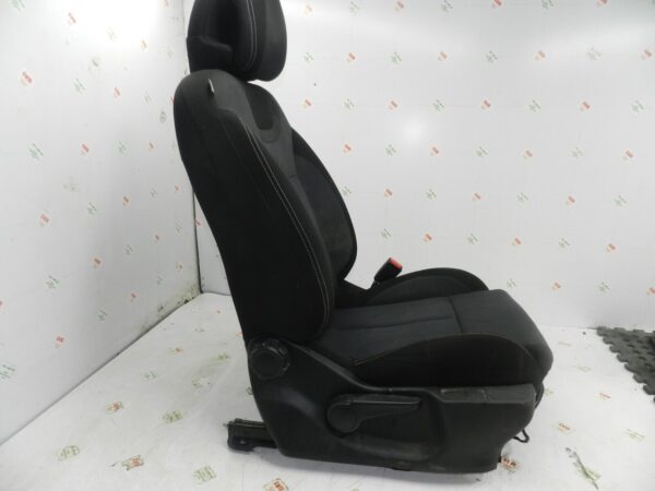 2012 CITROEN C4 VTS MK2 HATCHBACK. DRIVER SIDE FRONT CLOTH SEAT - Image 4