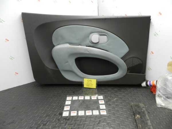142 NISSAN MICRA K12 CONVERTIBLE C+C. PASSENGER SIDE DOOR CARD