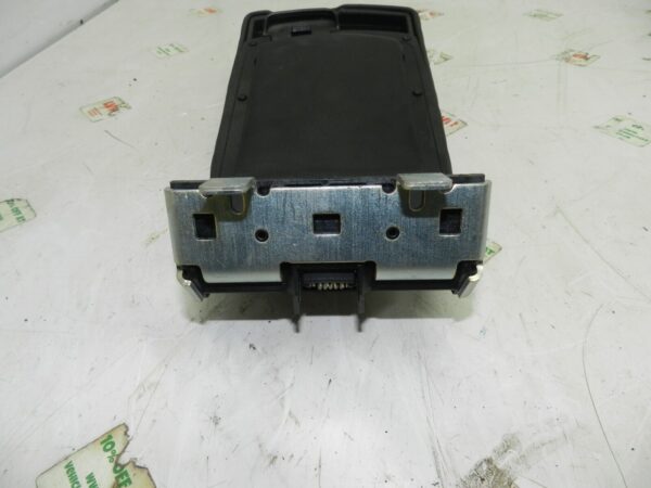 2012 CITROEN C4 VTS MK2 HATCHBACK. CENTRE CONSOLE ARM REST - Image 3