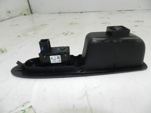 2012 CITROEN C4 VTS MK2 HATCHBACK. DRIVER SIDE REAR WINDOW SWITCH - Image 4
