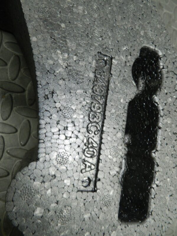 142 NISSAN MICRA K12 CONVERTIBLE C+C. BOOT SPARE WHEEL FOAM 84979BC40A - Image 2