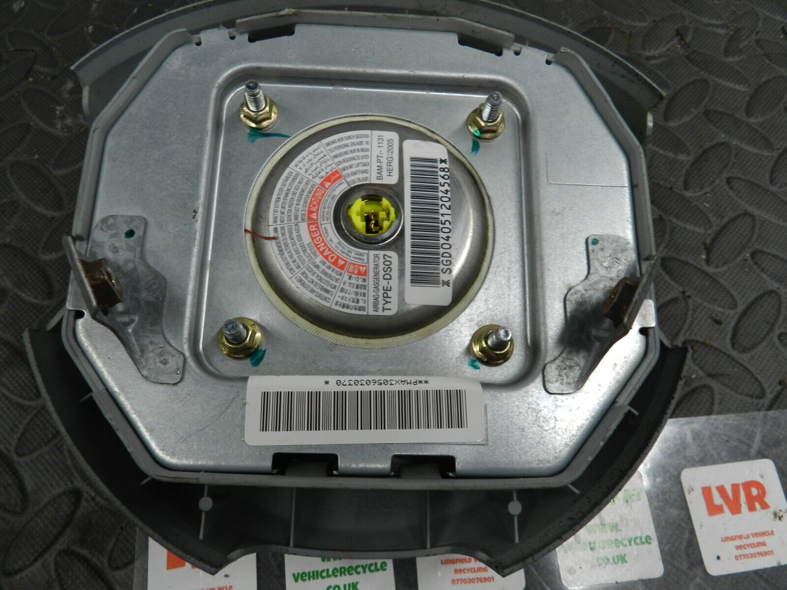 142 NISSAN MICRA K12 CONVERTIBLE C+C. STEERING WHEEL AIR BAG - Image 3